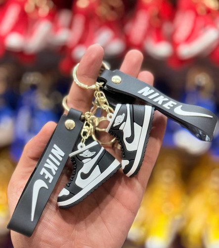 جاکلیدی اورجینال کتونی نایک Nike ✔️